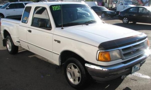1997-white-ford-ranger-extended-cab